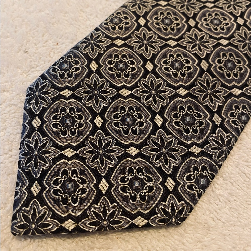Brand New Corporate Power Tie By THE LOCKER ROOM